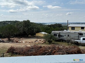 1215 Cypress Dr in Canyon Lake, TX - Building Photo - Building Photo