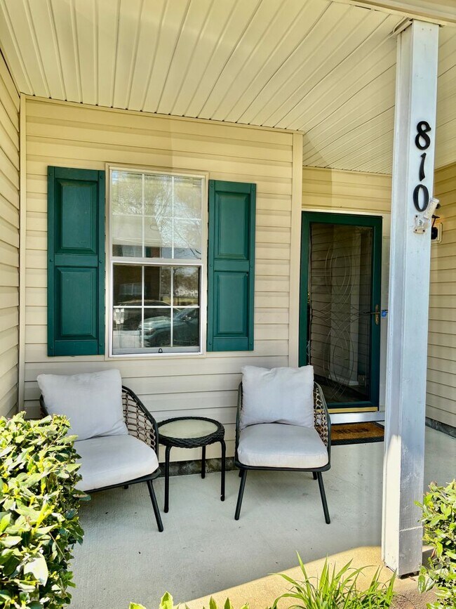 810 Holbrook Dr in Newport News, VA - Building Photo - Building Photo