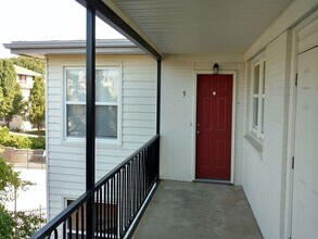 1518 College Ave in Manhattan, KS - Building Photo - Building Photo