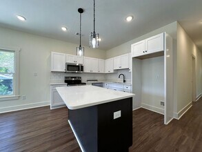 382 N Chase St in Athens, GA - Building Photo - Building Photo