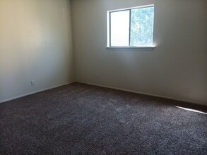304 Dunes Pl SE in Albuquerque, NM - Building Photo - Building Photo