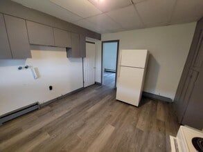 48 Elizabeth St in Amsterdam, NY - Building Photo - Building Photo