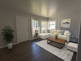 5058 Martin Luther King Jr Way S in Seattle, WA - Building Photo
