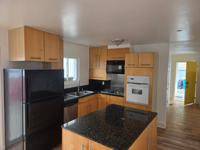 351 Swan Way in Vallejo, CA - Building Photo - Building Photo