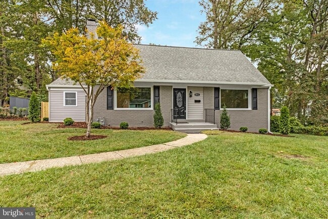 5511 Callander Dr in Springfield, VA - Building Photo - Building Photo