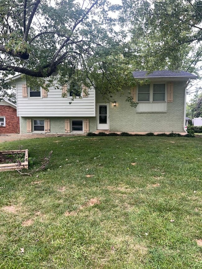 property at 2103 Southland St
