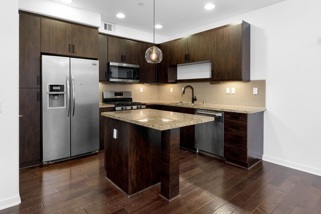 2255 Indus Way in San Marcos, CA - Building Photo - Building Photo