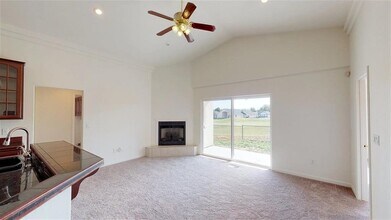 714 Divot Dr in Fernley, NV - Building Photo - Building Photo