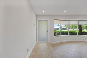 5206 Cleveland St in Hollywood, FL - Foto de edificio - Building Photo