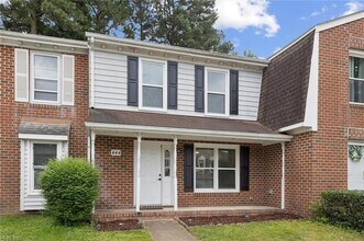 444 Wayman Ln in Virginia Beach, VA - Building Photo - Building Photo