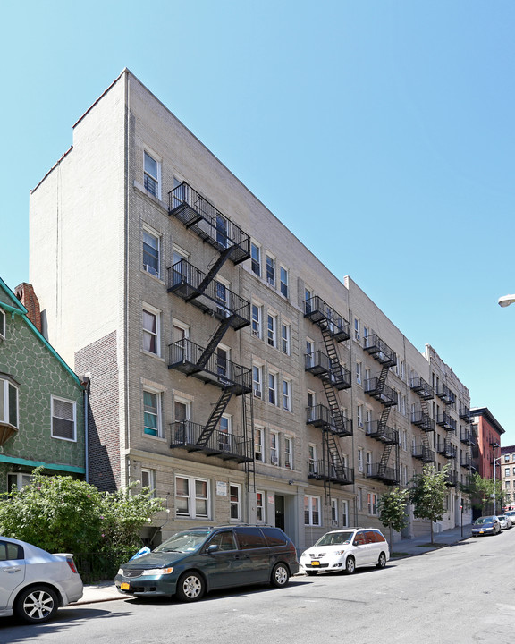 466-470 W 150th St in New York, NY - Building Photo