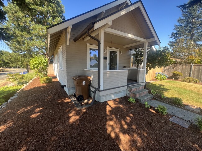 property at 3704 N Huson St