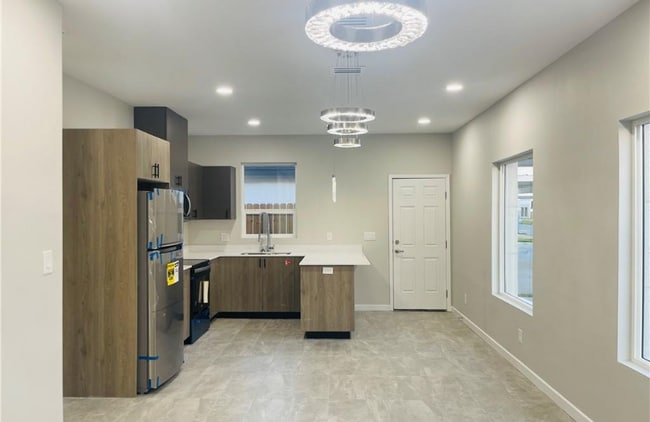 1108 Sugar Gdn Dr in Pharr, TX - Building Photo - Building Photo