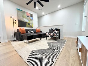 611 SW 2nd St in Bentonville, AR - Building Photo - Building Photo