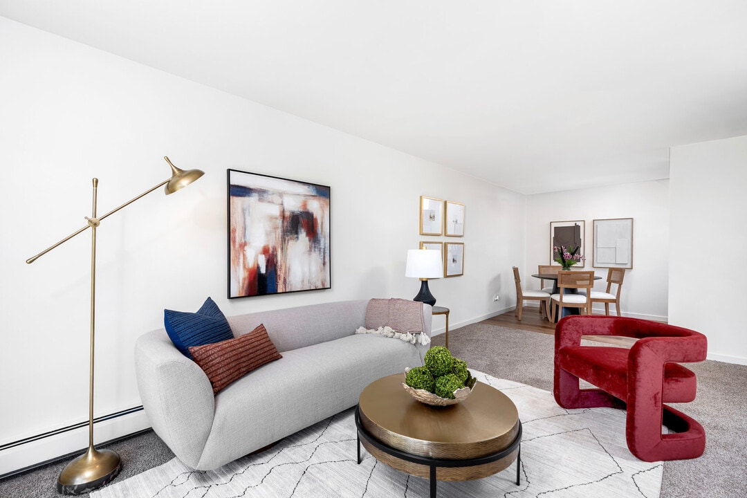 Timber Lake in West Chicago, IL - Foto de edificio