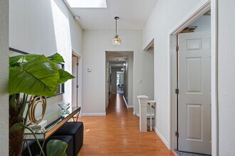 548 25th St in Oakland, CA - Building Photo - Building Photo