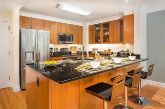 1431 Beacon St, Unit 202 in Brookline, MA - Building Photo - Building Photo