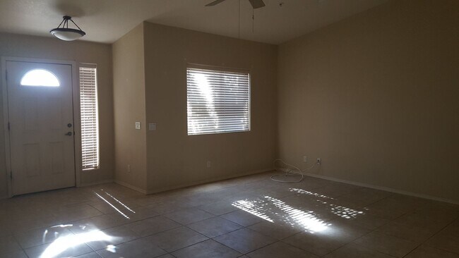 3760 Hiawatha Dr in Lake Havasu City, AZ - Building Photo - Building Photo