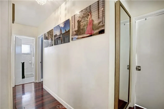 10924 Dalwood Ave in Downey, CA - Foto de edificio - Building Photo