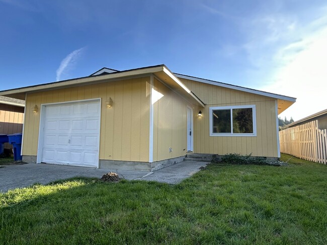 property at 1413 Bowmont Ave