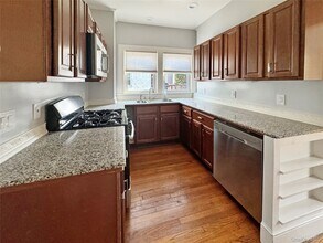 844 McKinley St in Peekskill, NY - Building Photo - Building Photo