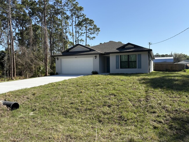 3243 Hainsworth Ave SE in Palm Bay, FL - Building Photo - Building Photo