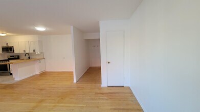 204 Woodcliff Ave in North Bergen, NJ - Building Photo - Building Photo