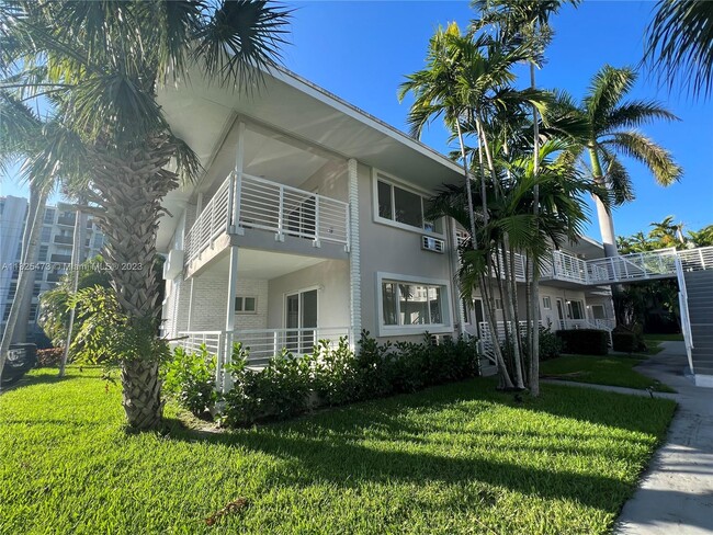 1175 98th St-Unit -6 in Bay Harbor Islands, FL - Building Photo - Building Photo