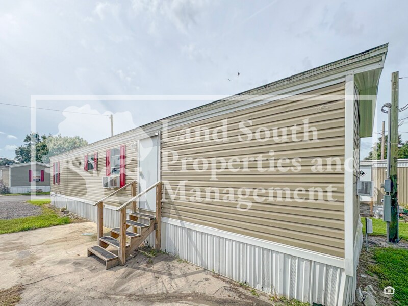 425 Longfellow Blvd in Lakeland, FL - Foto de edificio