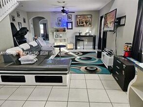 165 NE 32nd Terrace in Homestead, FL - Building Photo - Building Photo