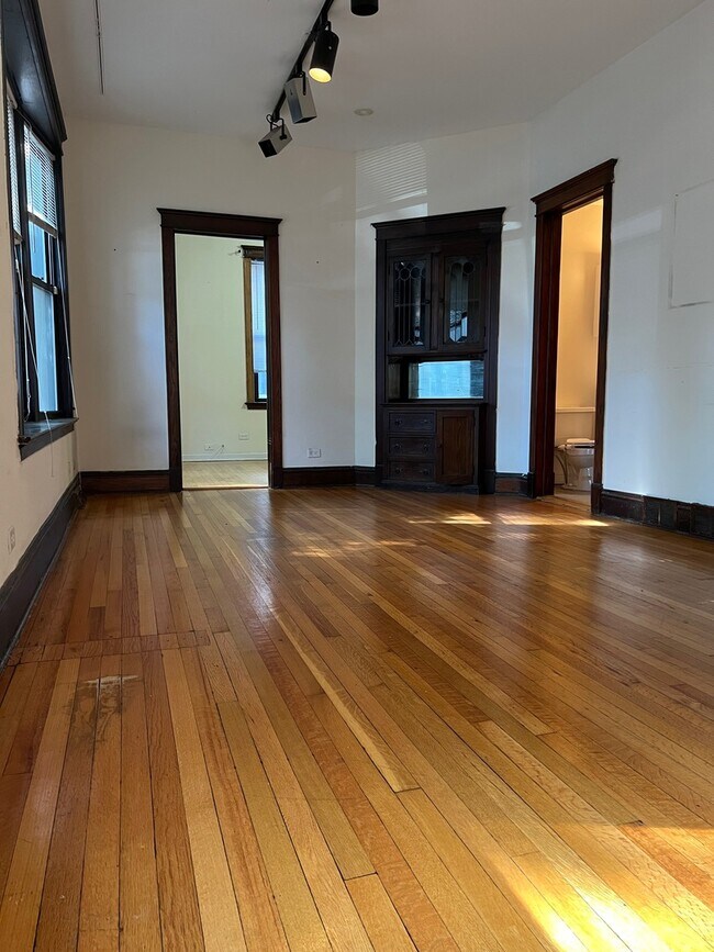 3762 N Kenmore Ave in Chicago, IL - Building Photo - Building Photo