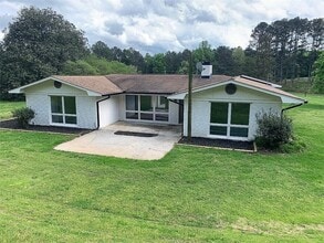 2435 Miller Ferry Rd SW in Calhoun, GA - Building Photo - Building Photo