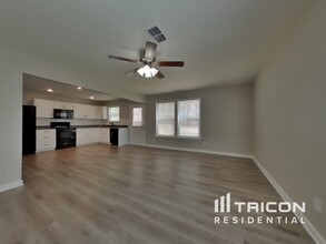 1117 Swearngan Ridge Ct in Charlotte, NC - Building Photo - Building Photo