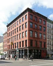 402 W Broadway in New York, NY - Building Photo - Building Photo