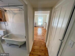 3527 Indian Queen Ln in Philadelphia, PA - Building Photo - Building Photo