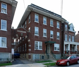 1018A S Hall St in Allentown, PA - Foto de edificio - Building Photo