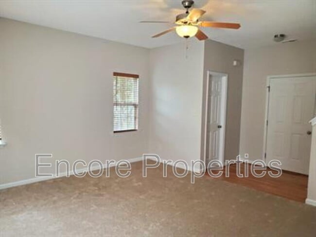 693 Citrus Petal Rd in Fuquay Varina, NC - Building Photo - Building Photo