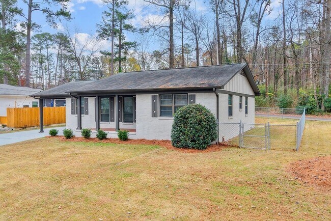 969 Oak Grove Rd in Birmingham, AL - Building Photo - Building Photo