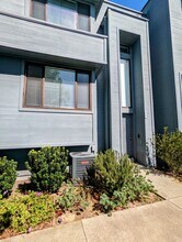 863 America Way in Del Mar, CA - Building Photo - Building Photo