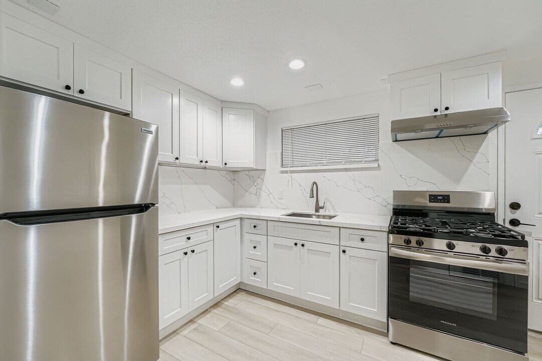 1035 SW 122nd St in Burien, WA - Building Photo