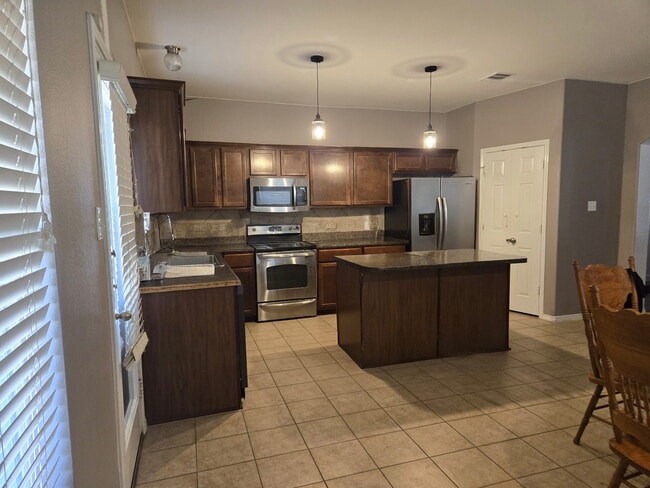2104 Vernice Dr in Copperas Cove, TX - Building Photo - Building Photo