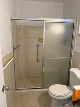 2031 NE 170th St in North Miami Beach, FL - Building Photo - Building Photo