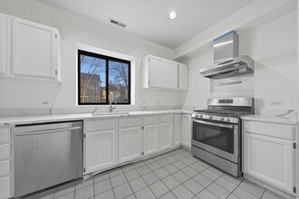 4537 N Greenview Ave in Chicago, IL - Building Photo - Building Photo