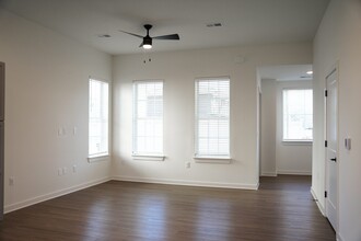 West Row Lofts & Townhomes in Homewood, AL - Building Photo - Building Photo