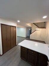 3633 E Meadows Ct in Okemos, MI - Foto de edificio - Building Photo