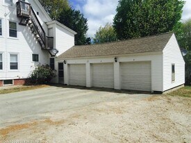 347 Park Ave, Unit Park Ave #2 in Auburn, ME - Building Photo