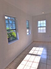 158 Baker St in Boston, MA - Building Photo - Building Photo