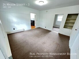 24 Mason St in Lebanon, NH - Building Photo