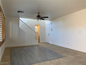 8461 Spencer Canyon St in Las Vegas, NV - Building Photo - Building Photo