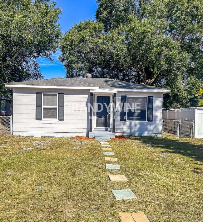 1331 56th Ave N in St. Petersburg, FL - Building Photo - Building Photo